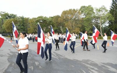 Minerd organiza actos cívicos en honor a la Bandera Nacional en todas las escuelas