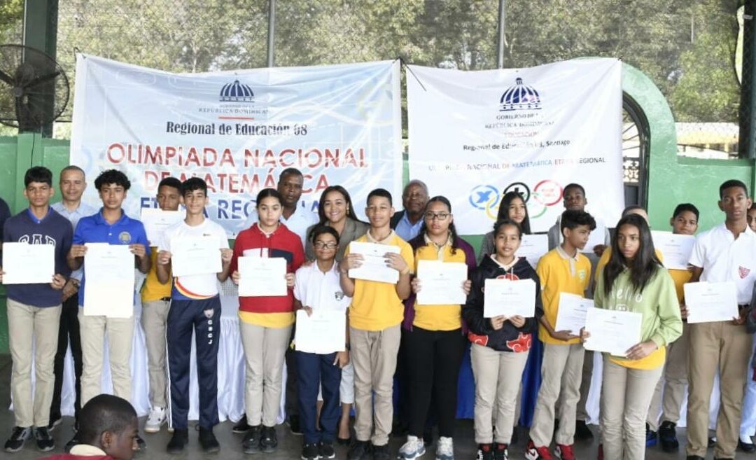 Regional 08 Minerd celebra Olimpiada de Matemática